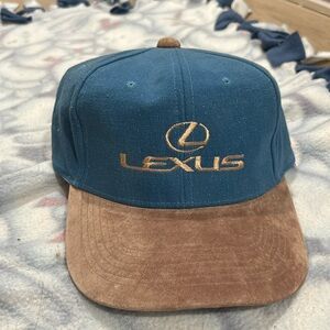 Lexus hat